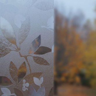 Sztatikus 3D üvegfólia – leveles mintás, hatékony belátásgátló