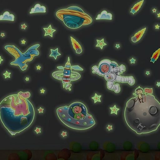 Az űrben, éjjel világító falmatrica