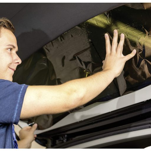 Sötét hővédő árnyékoló fólia – ideális napsütötte helyiségekbe