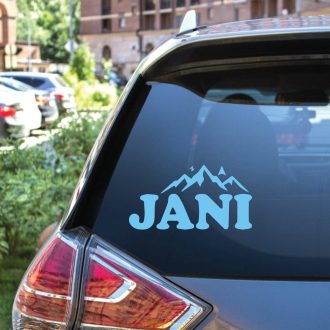 Jani, neves autómatrica a hegyek között